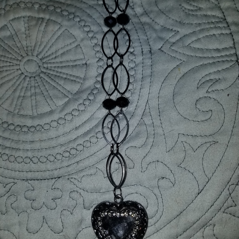 Heart necklace black - Picture 3 of 6